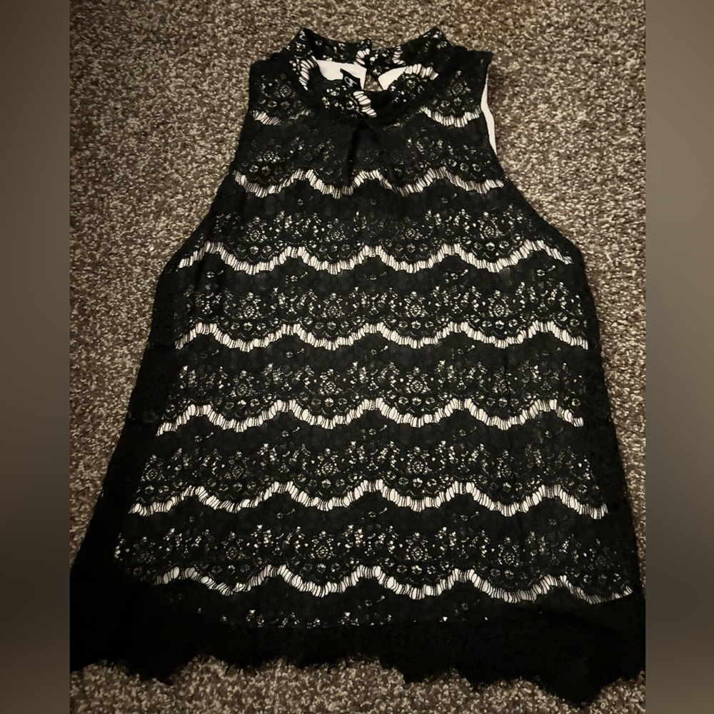 Size Large top by & by.